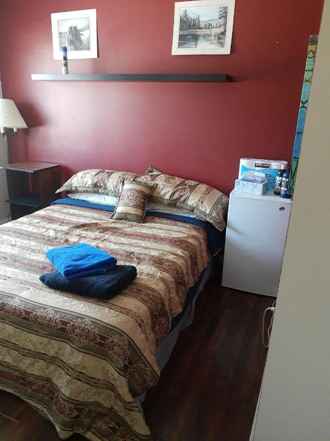 Comfort Inn Hostel In Fraser Valley 2 Abbotsford Eksteriør bilde
